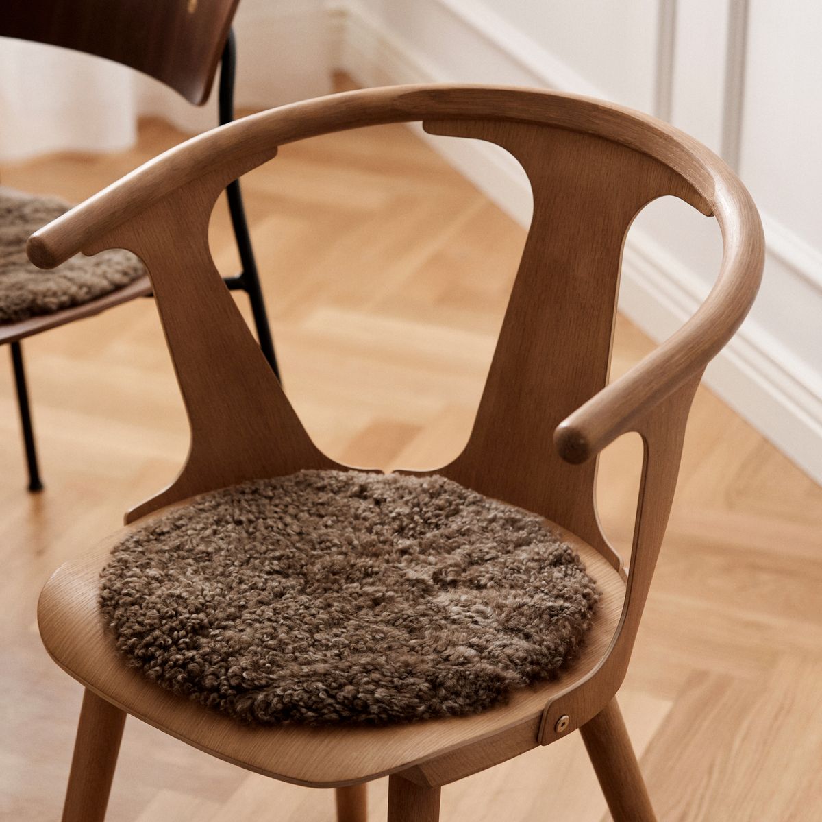 Dessus de siège en peau de mouton bouclée à laine courte | Ø38 cm Anthracite