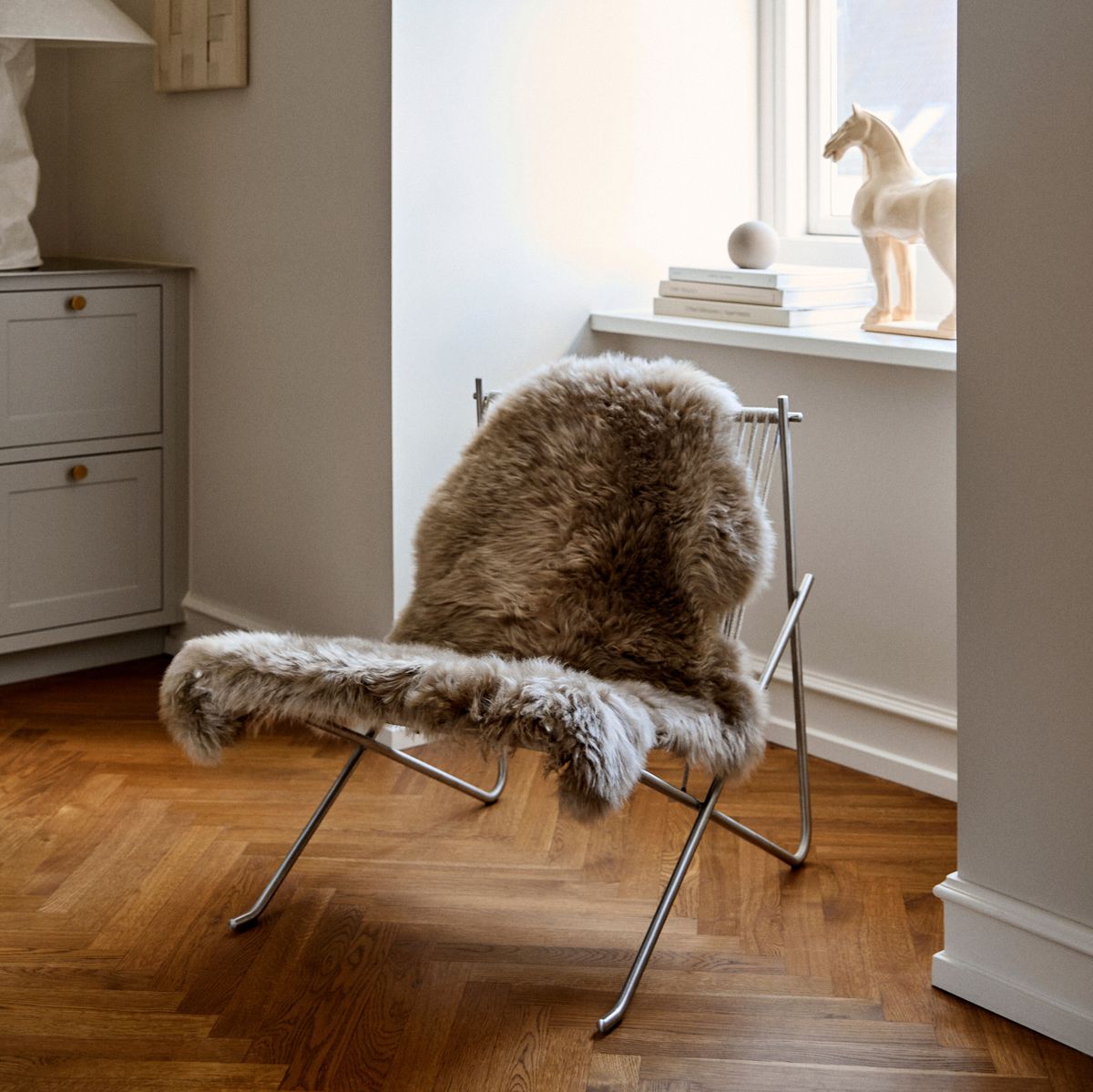 Peau de mouton de Nouvelle-Zélande à laine longue 90 cm Aubergine