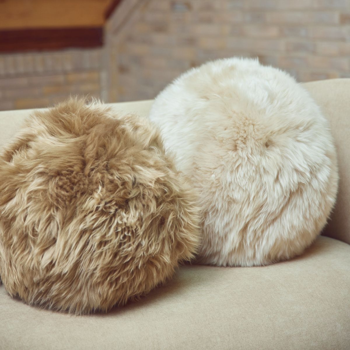 Coussin d'Angélite Laine Longue Noir