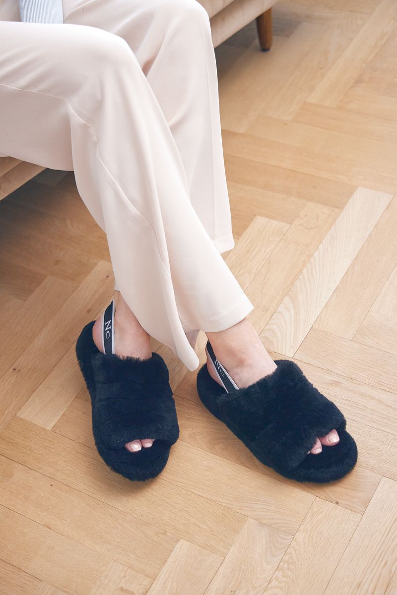 Chausson bouclé duveteux Noir