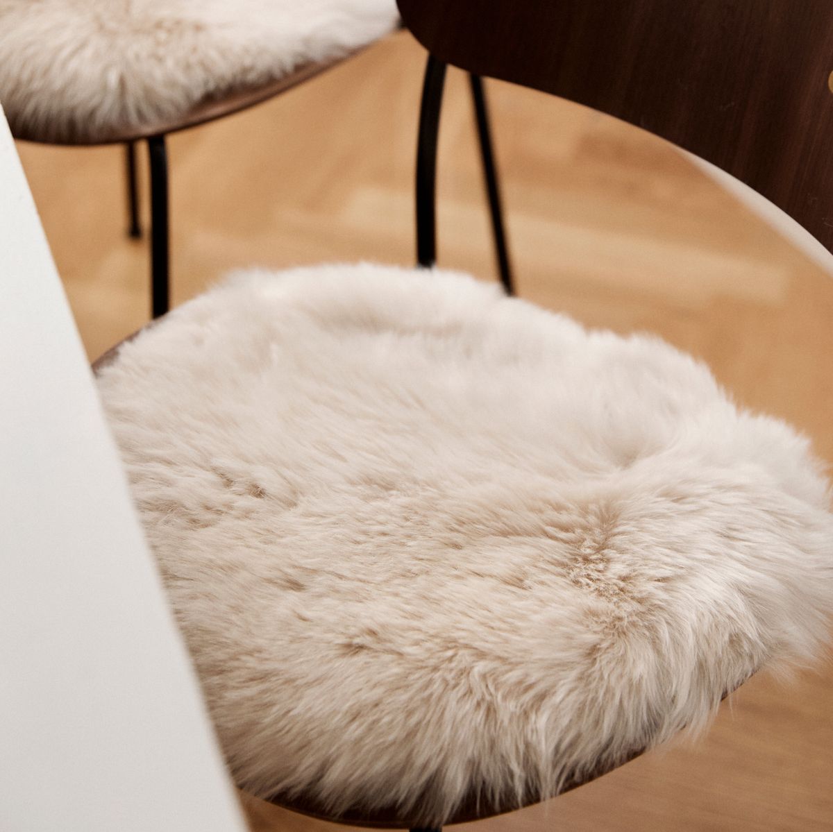 Dessus de siège en peau de mouton | Laine longue | Ø38 cm Aubergine