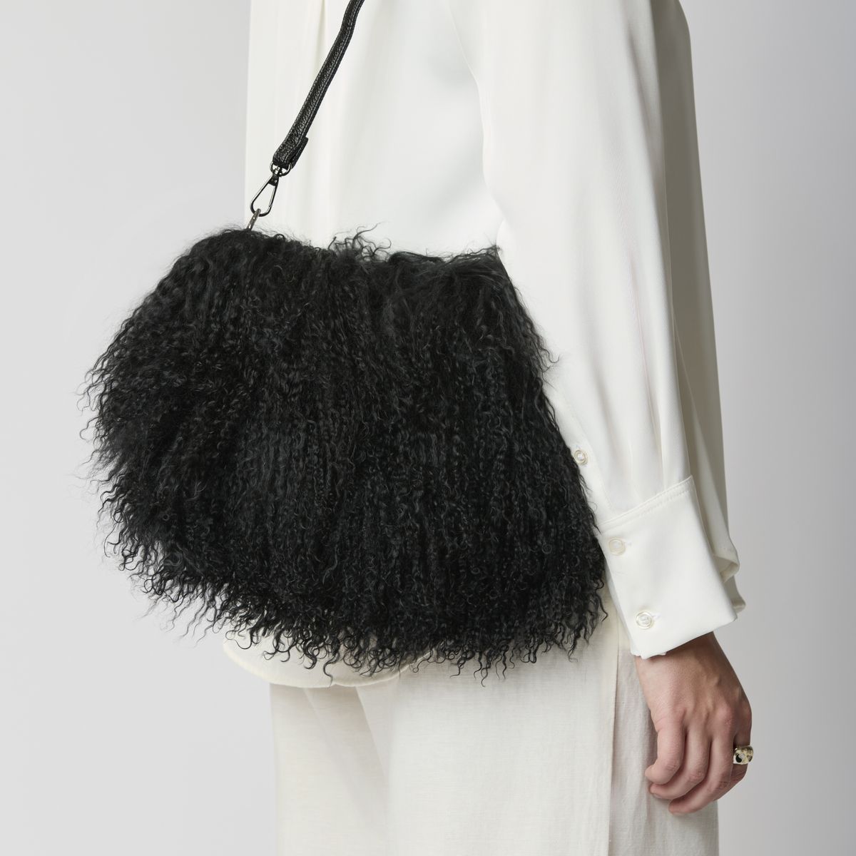 Sac manchon Jasmin en fourrure Vert sauge
