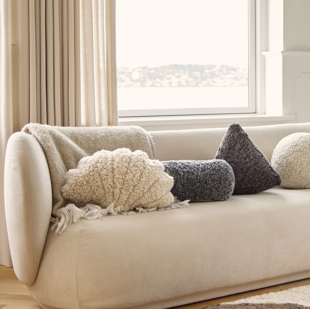 Coussin en forme de coquille Anthracite