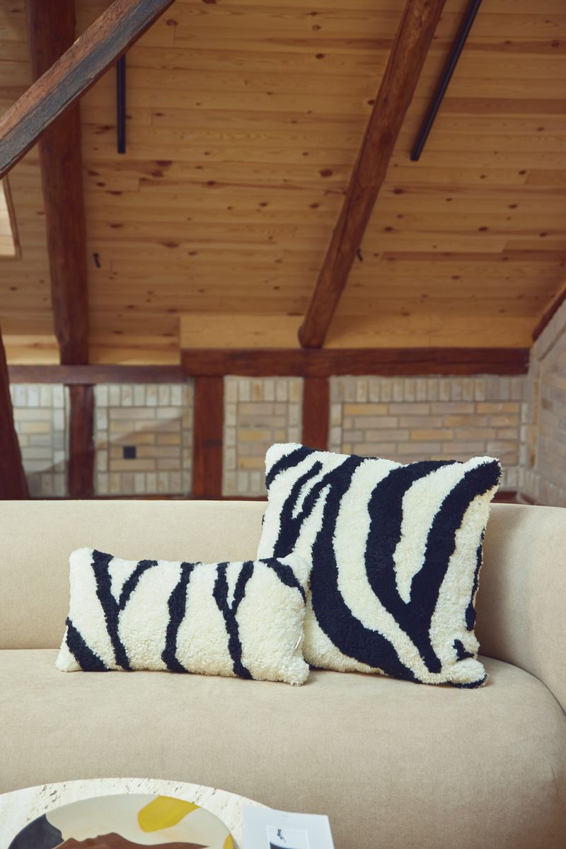 Coussin zébré Ivoire/Noir
