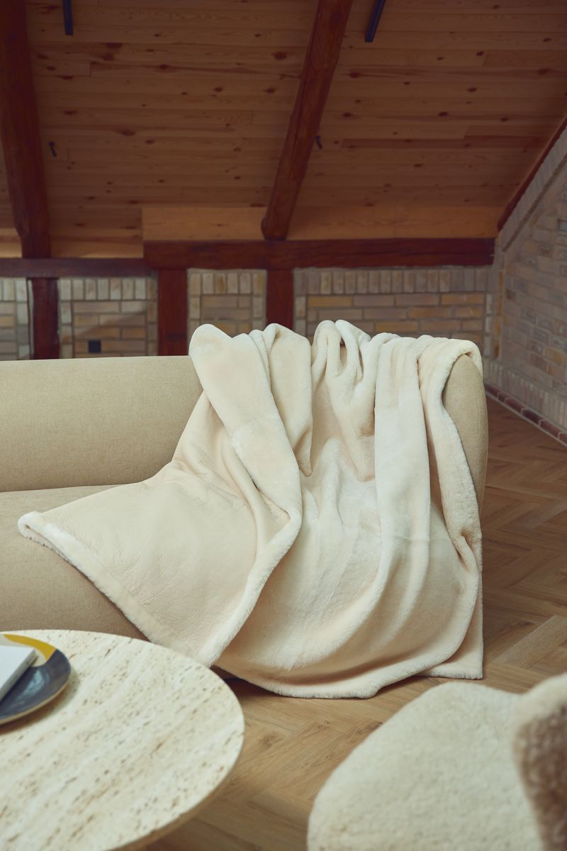 Jeté Angelina | Peau de mouton double face | Laine courte Cuir brun/ivoire