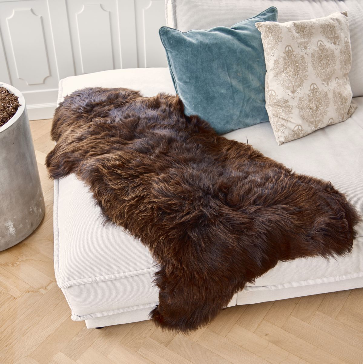 Peau de mouton d’Angleterre | 120+ cm Brun foncé naturel