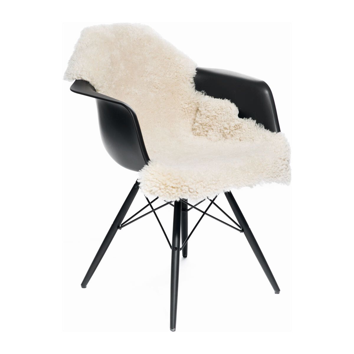 Peau de mouton de Nouvelle-Zélande à laine courte bouclée 115 cm Perle