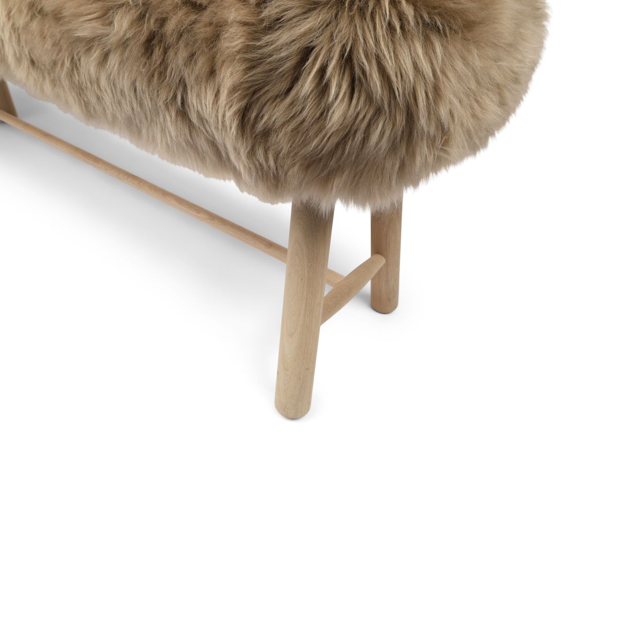 Banc en peau de mouton de Nouvelle-Zélande | poil long | Pieds en chêne Taupe