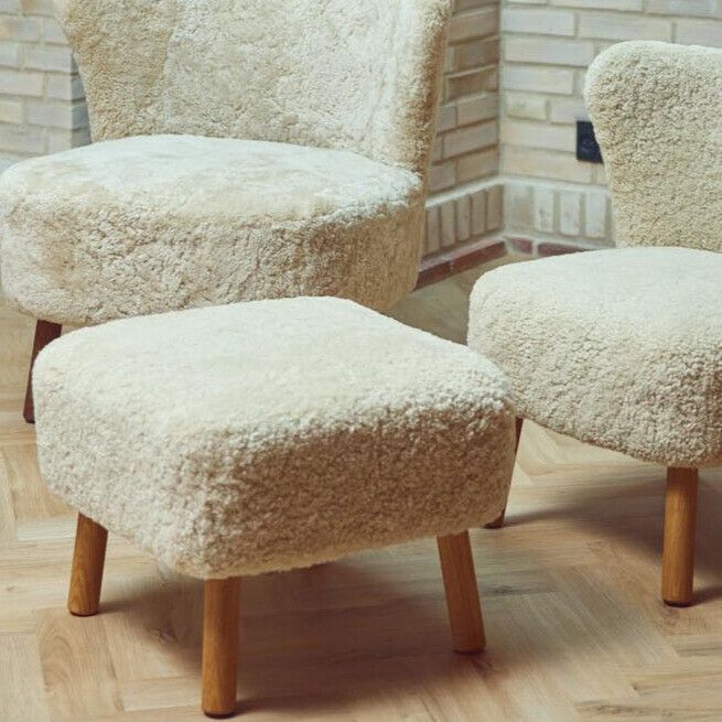 Repose-pieds Emily | Peau de mouton | Laine courte Anthracite