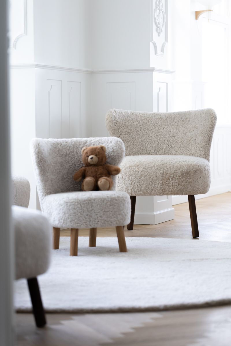 Tapis design en peau de mouton bouclée à laine courte ø180 cm Perle