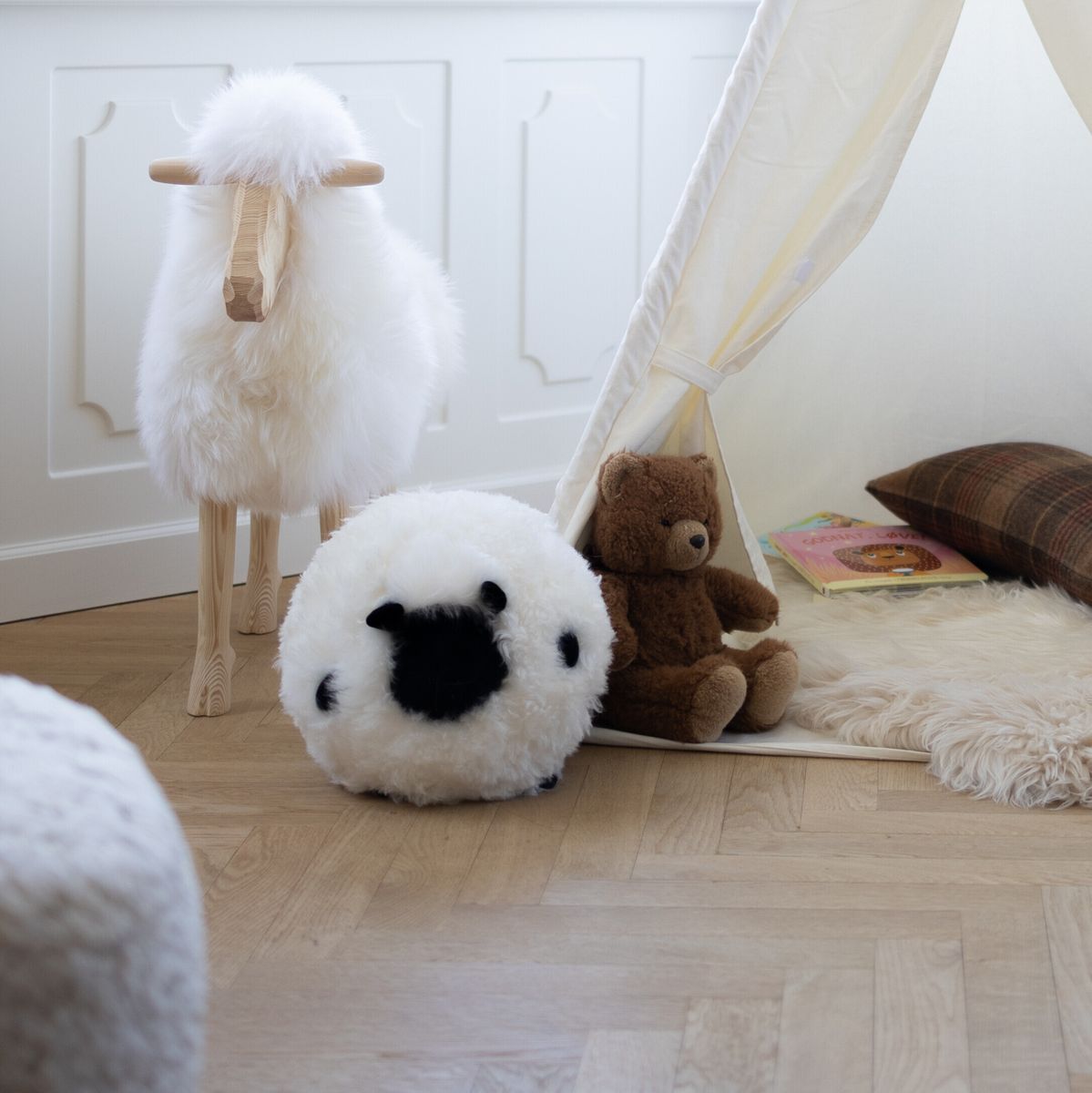 Mouton décoratif debout Signature | Grand Blanc Cassé