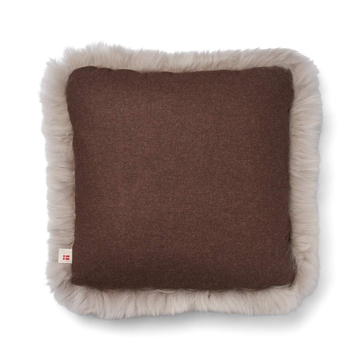 Coussin en peau de mouton longue laine Marron/Colombe