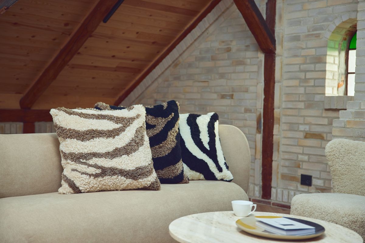 Coussin zébré Taupe/Noir