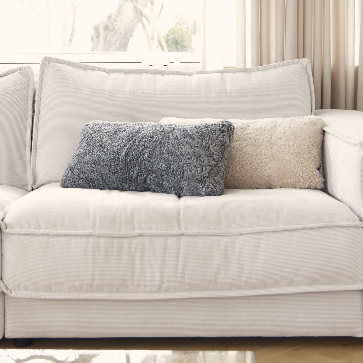 Coussin en laine courte de mouton Anthracite