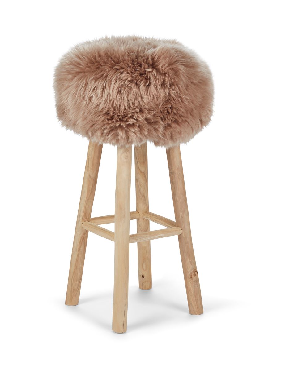 Tabouret de bar Theo + housse | Pieds en chêne | Peau de mouton de Nouvelle-Zélande Sable chaud