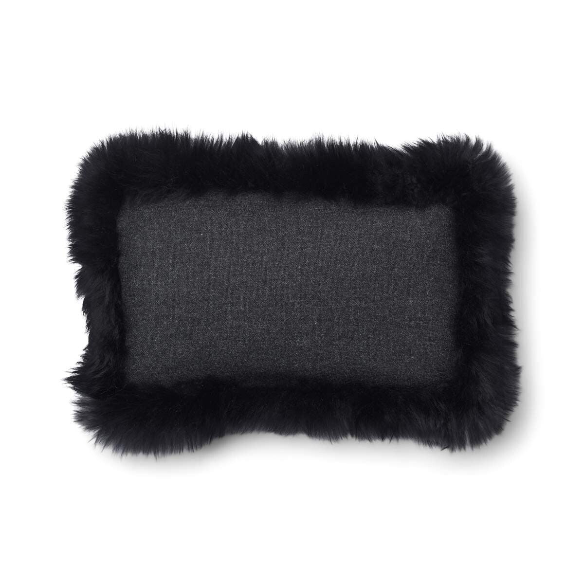 Coussin en peau de mouton longue laine Fusain/Noir