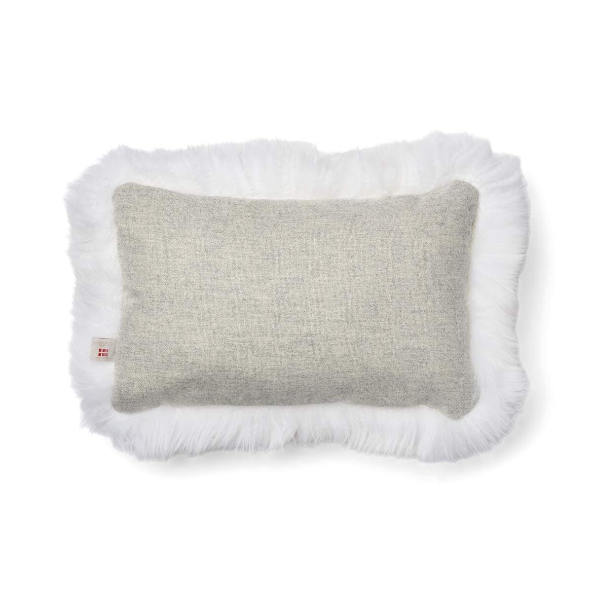 Coussin en peau de mouton longue laine | 52x52 cm | 34x52 cm Argent/Ivoire
