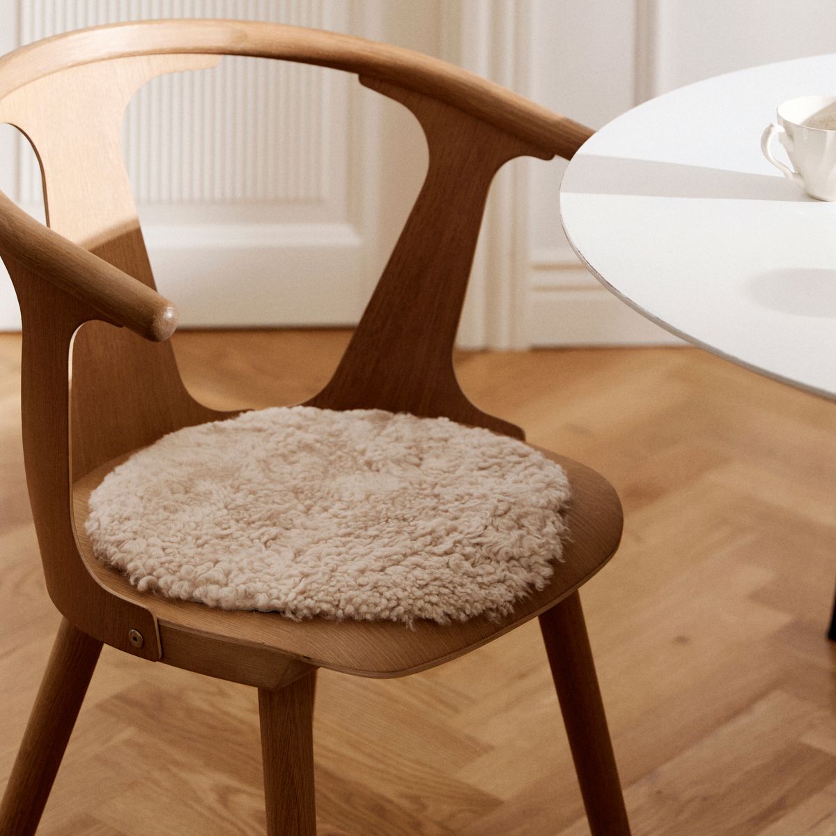 Dessus de siège en peau de mouton bouclée à laine courte | Ø38 cm Anthracite