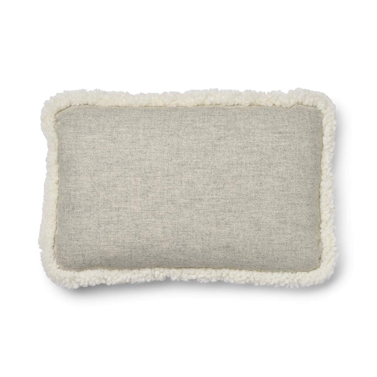 Coussin en laine courte de mouton