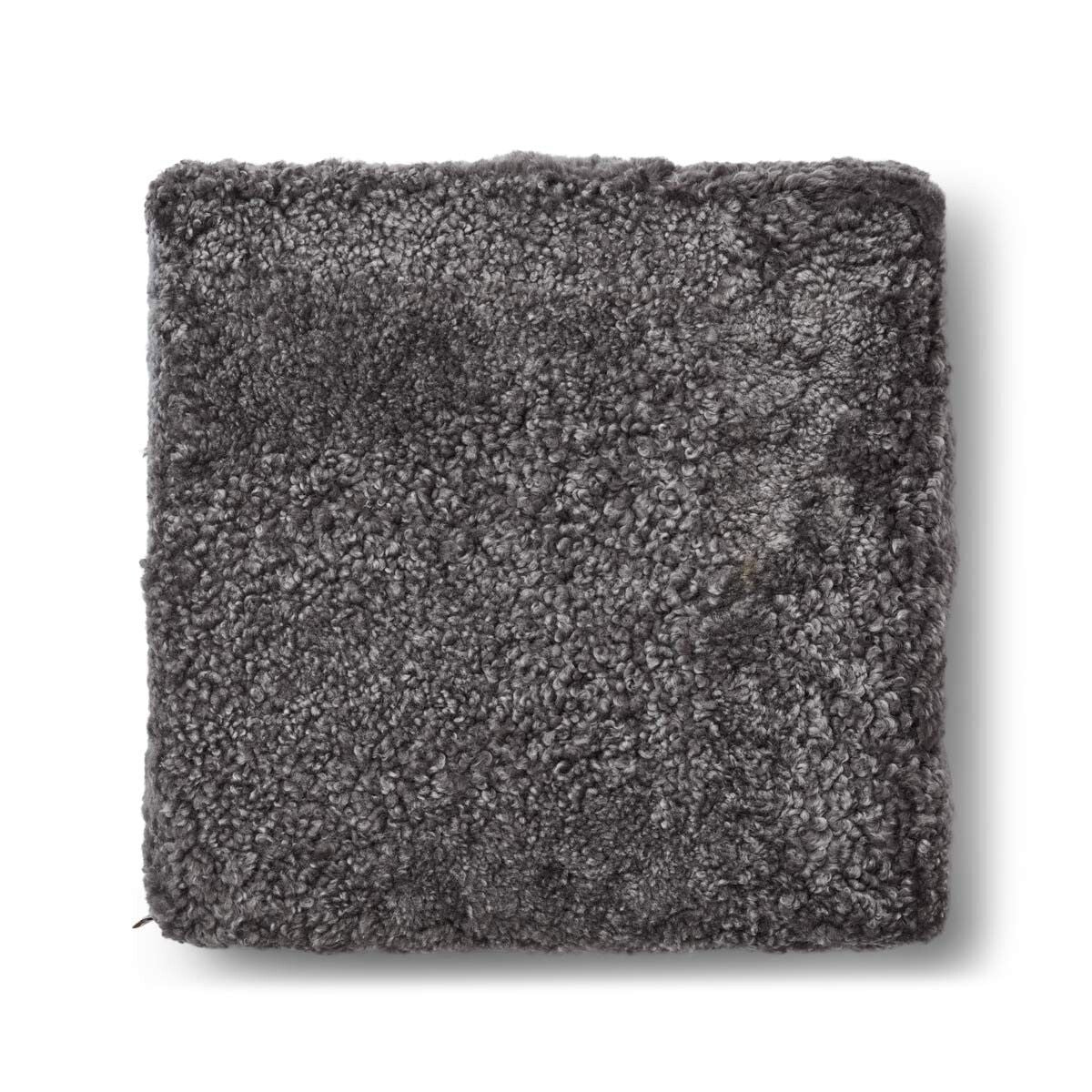 Pouf en peau de mouton bouclée | Laine courte Graphite