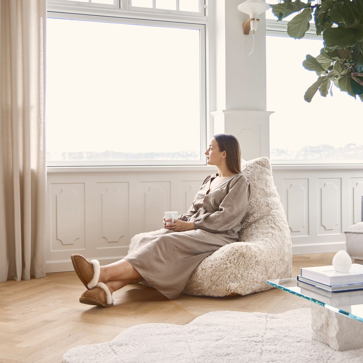 Fauteuil pouf en peau de mouton | Laine courte Anthracite