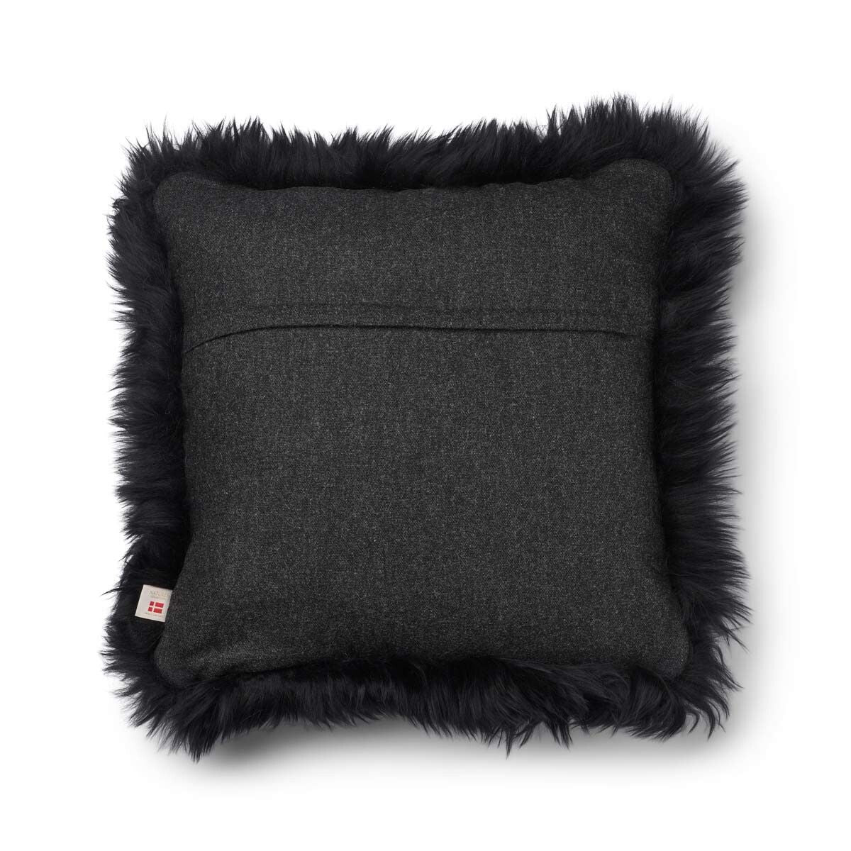 Coussin en peau de mouton longue laine Fusain/Noir