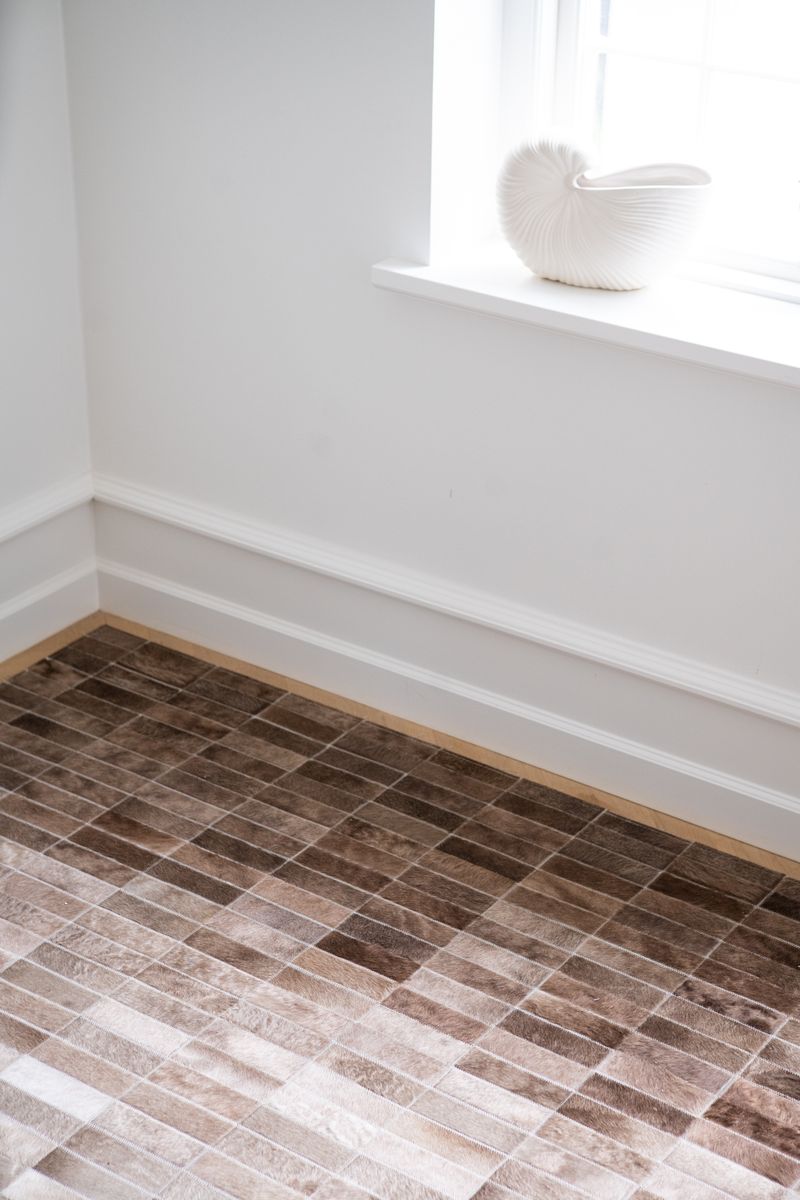 Tapis design en peau de vache Copenhague Champagne