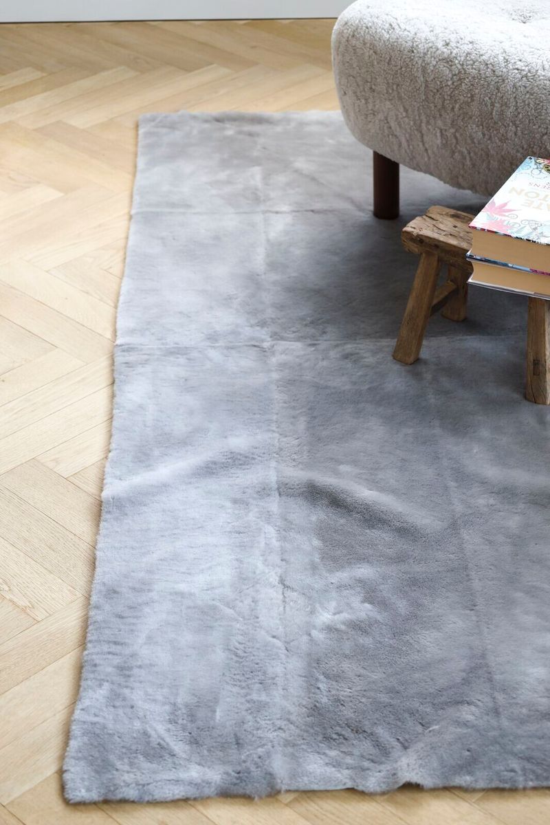 Tapis design en mocassin Gris Argenté