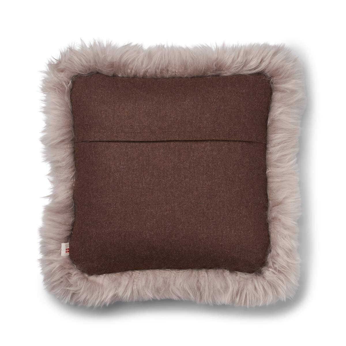 Coussin en peau de mouton longue laine Marron/Colombe