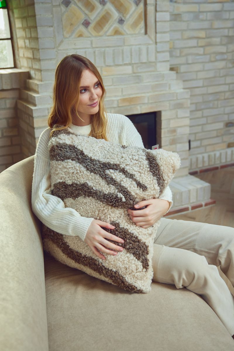 Coussin zébré Taupe/Blanc
