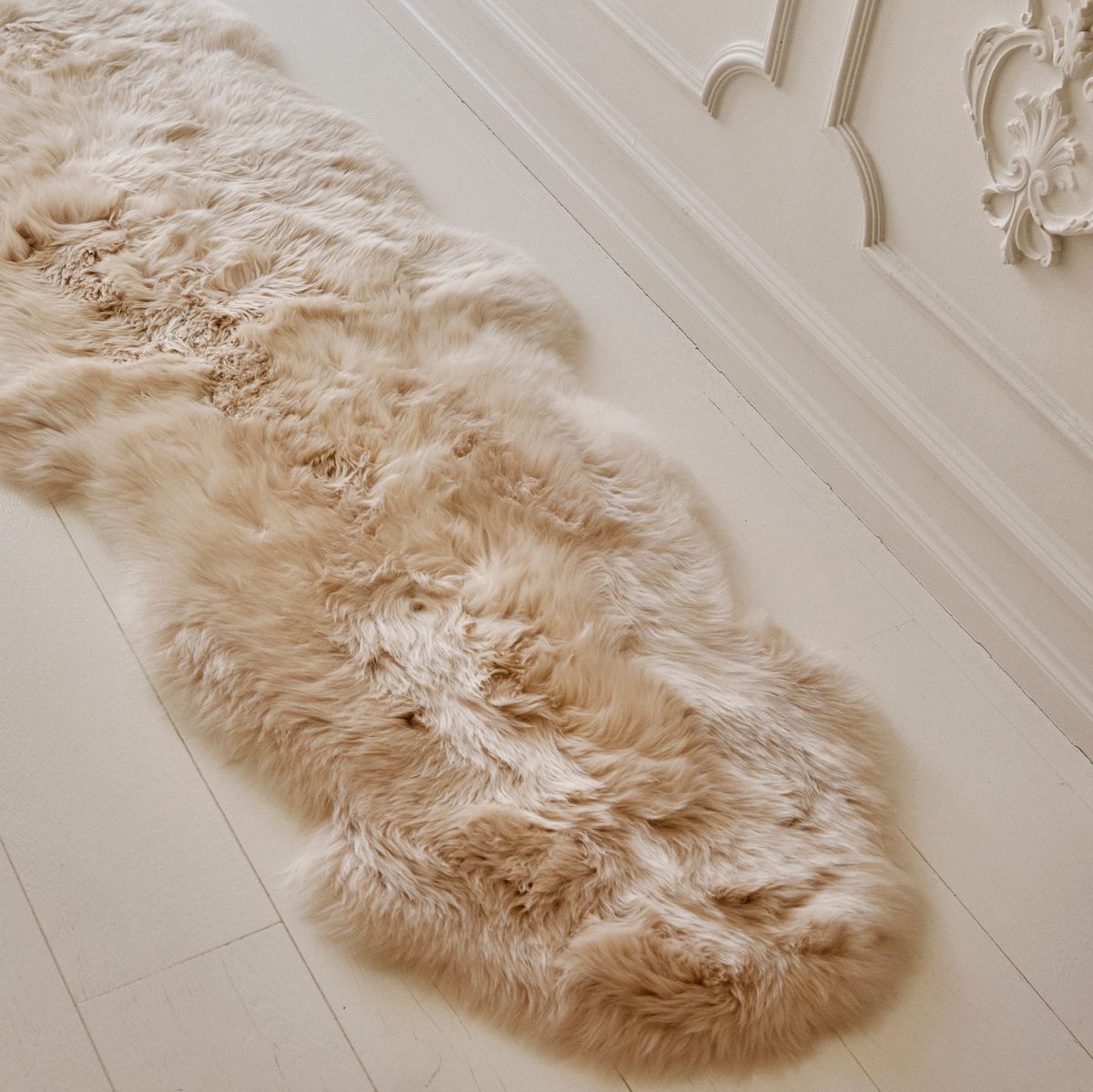 Peau de mouton de Nouvelle-Zélande à laine longue 180 cm Aubergine